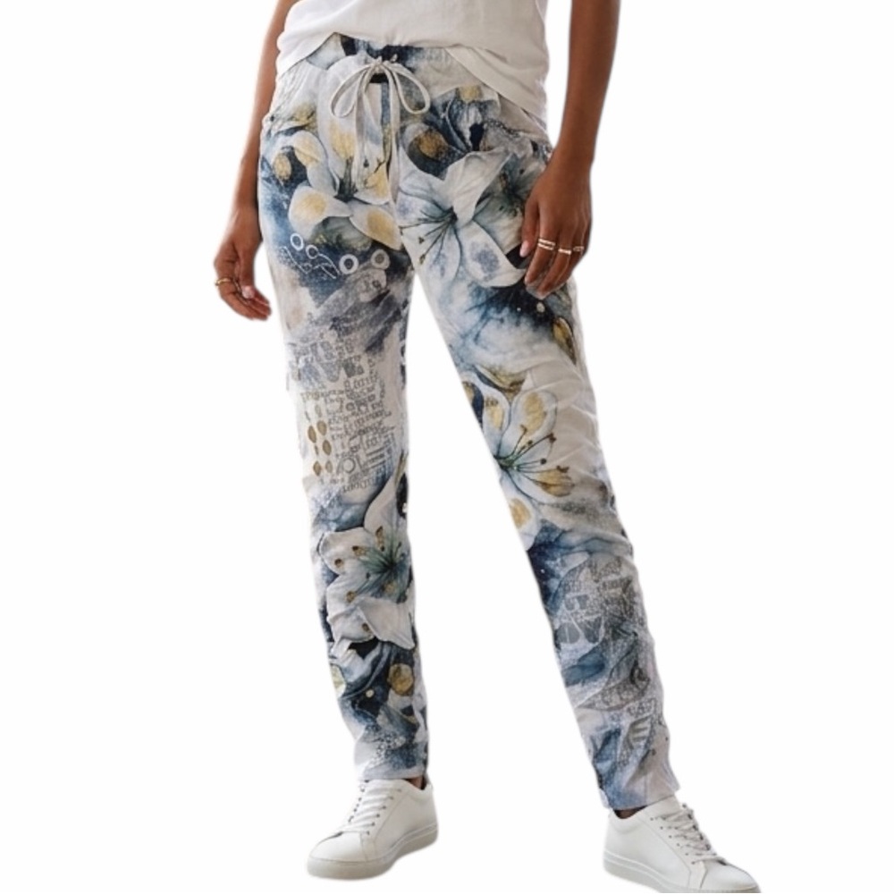 In Italy Woman’s Italian Crinkle Floral Joggers - White Lily & Gold  Size Small